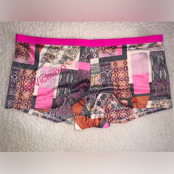 Victoria’s Secret Shortie panty - Picture 4 of 5